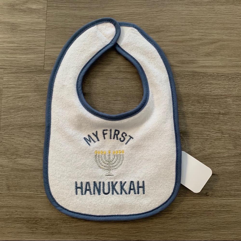 NEW❗️”My First Hanukkah” bib - NWT ✨